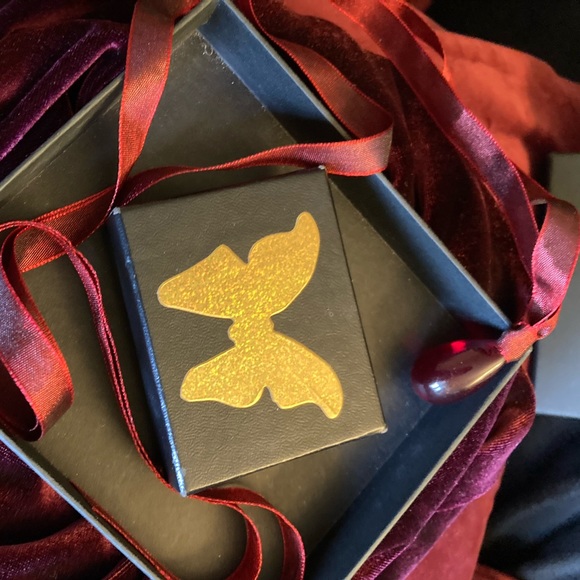 ♥️⭐️🩸RUBY RED GLASS EARRINGS🩸⭐️♥️ 3 PIECES ANTIQUE GLASS OVER 200 YEARS OLD🩸 - Picture 8 of 16